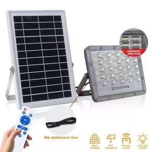 solar flood lamp